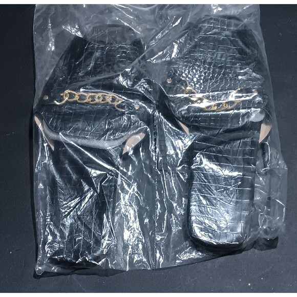 Sandals - Picture 2 of 5